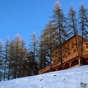 Utopia Chalet